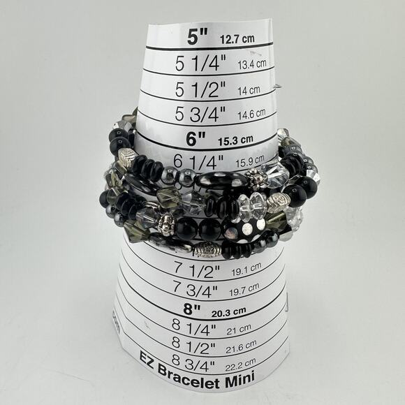 6.75” Silver Tone Black Gray Clear Glass Beaded Memory Wire Wrap Bracelet - Picture 5 of 5